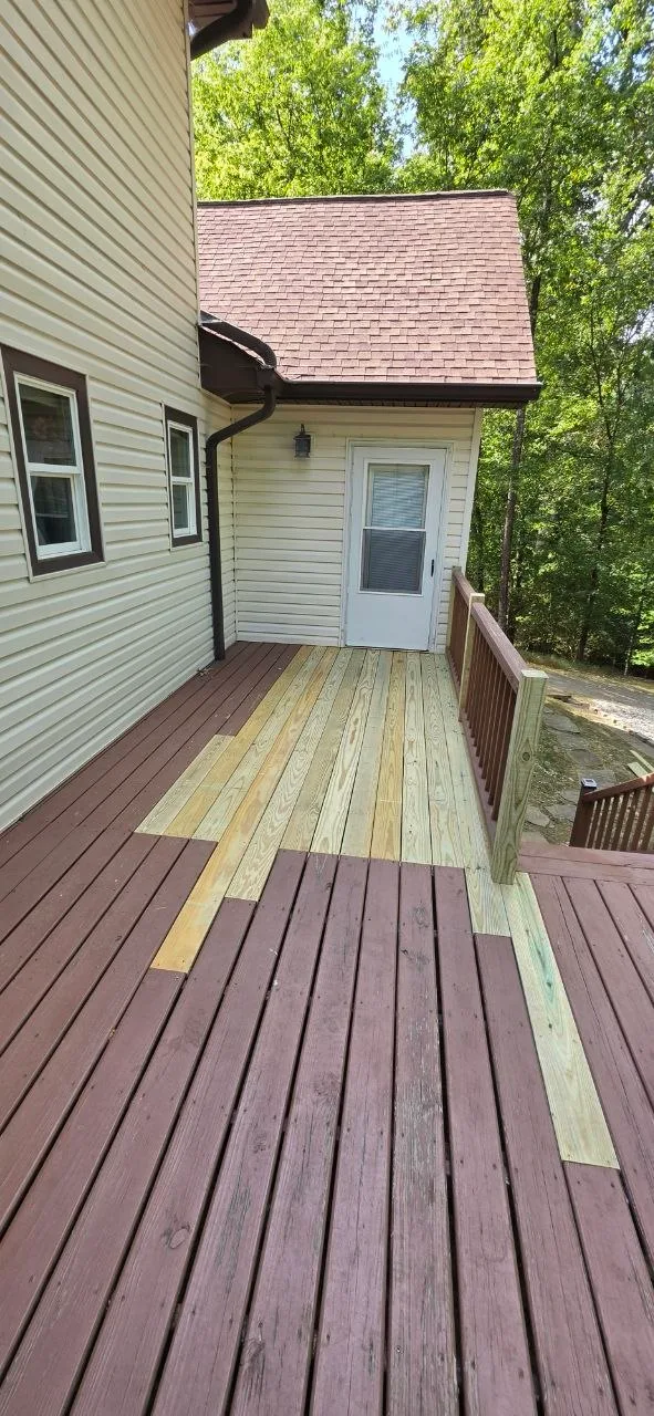 Vertical deck repair detail in Hixson TN by We Fix IT Crew